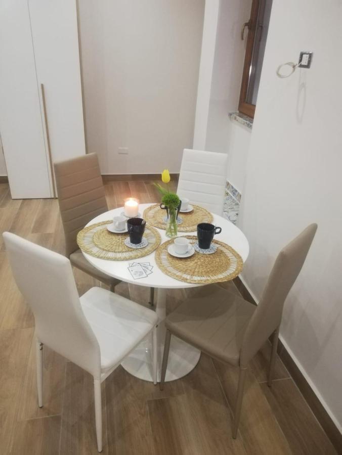 Maremonti Apartments カステッランマーレ・ディ・スタービア エクステリア 写真