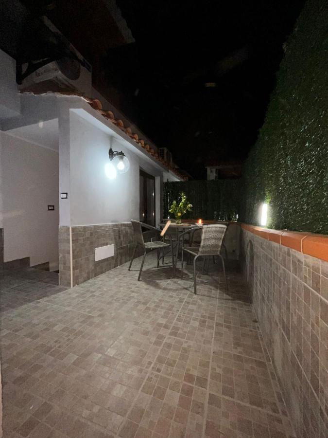 Maremonti Apartments カステッランマーレ・ディ・スタービア エクステリア 写真