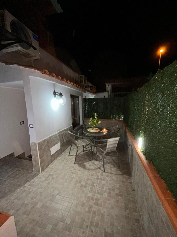 Maremonti Apartments カステッランマーレ・ディ・スタービア エクステリア 写真