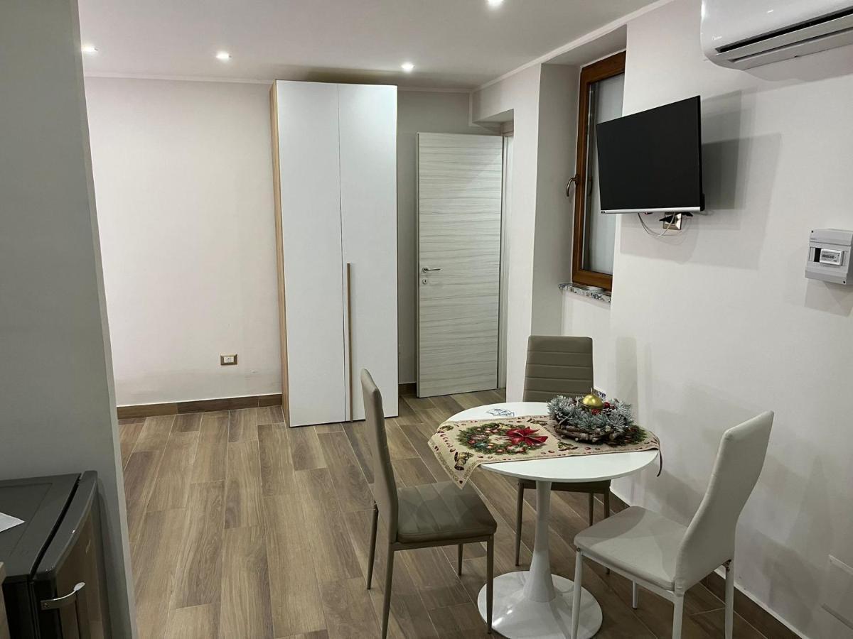 Maremonti Apartments カステッランマーレ・ディ・スタービア エクステリア 写真