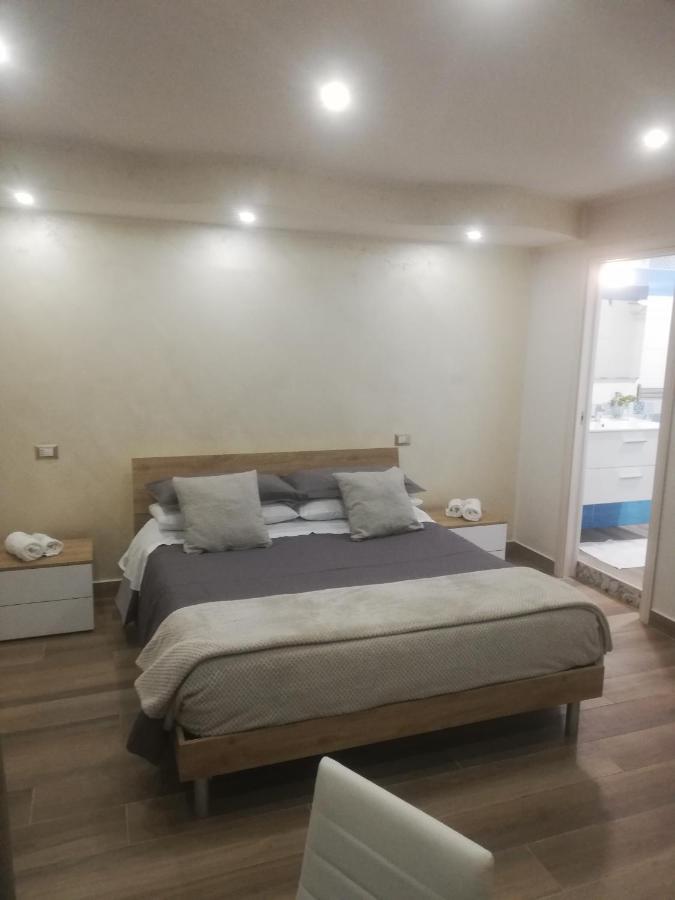 Maremonti Apartments カステッランマーレ・ディ・スタービア エクステリア 写真