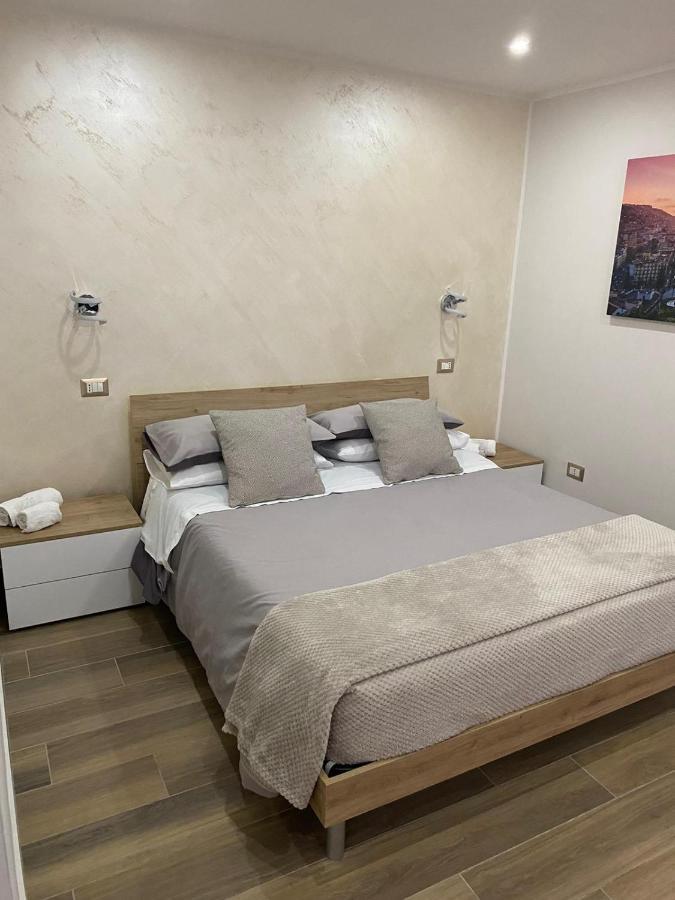 Maremonti Apartments カステッランマーレ・ディ・スタービア エクステリア 写真