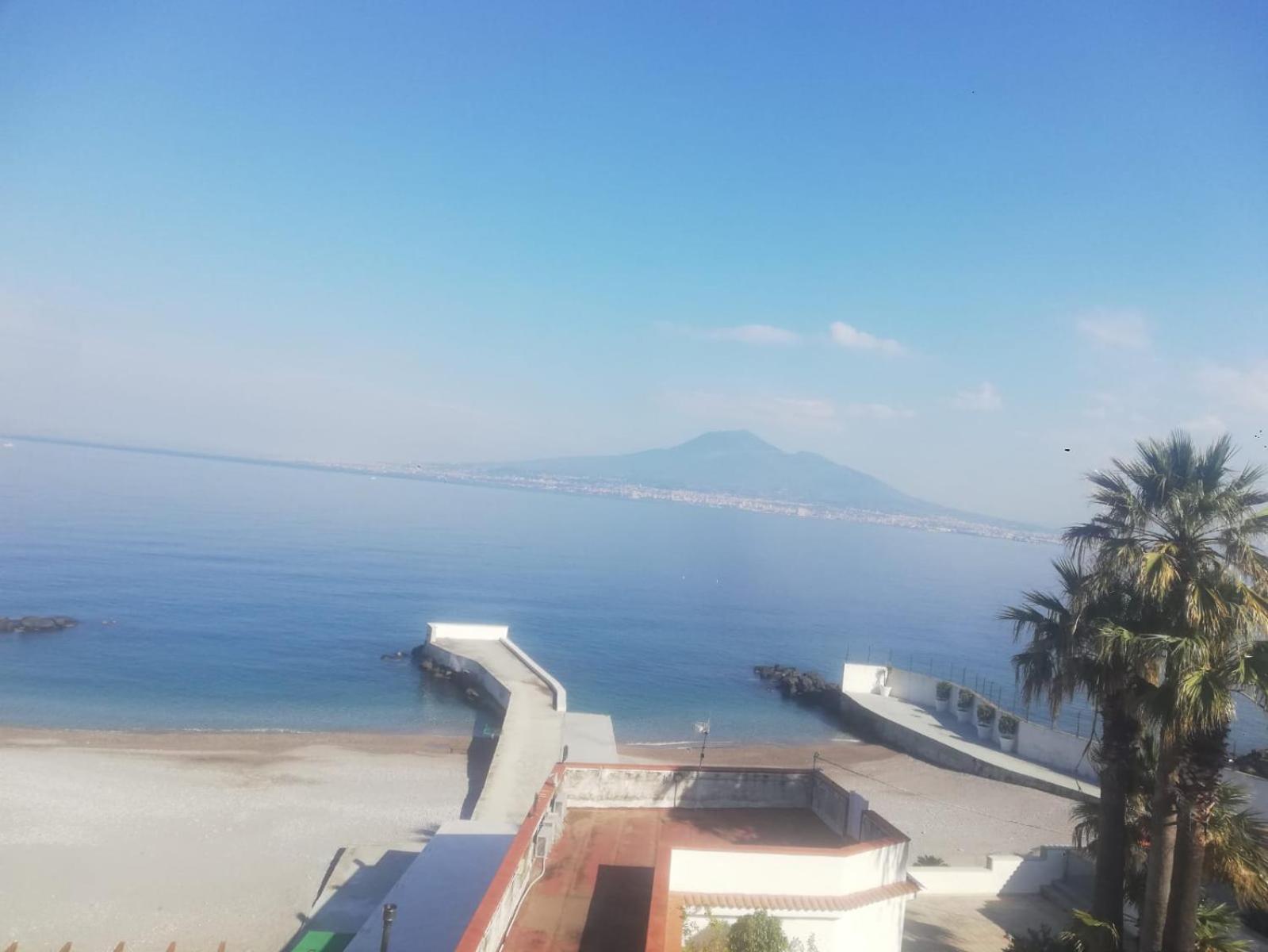 Maremonti Apartments カステッランマーレ・ディ・スタービア エクステリア 写真